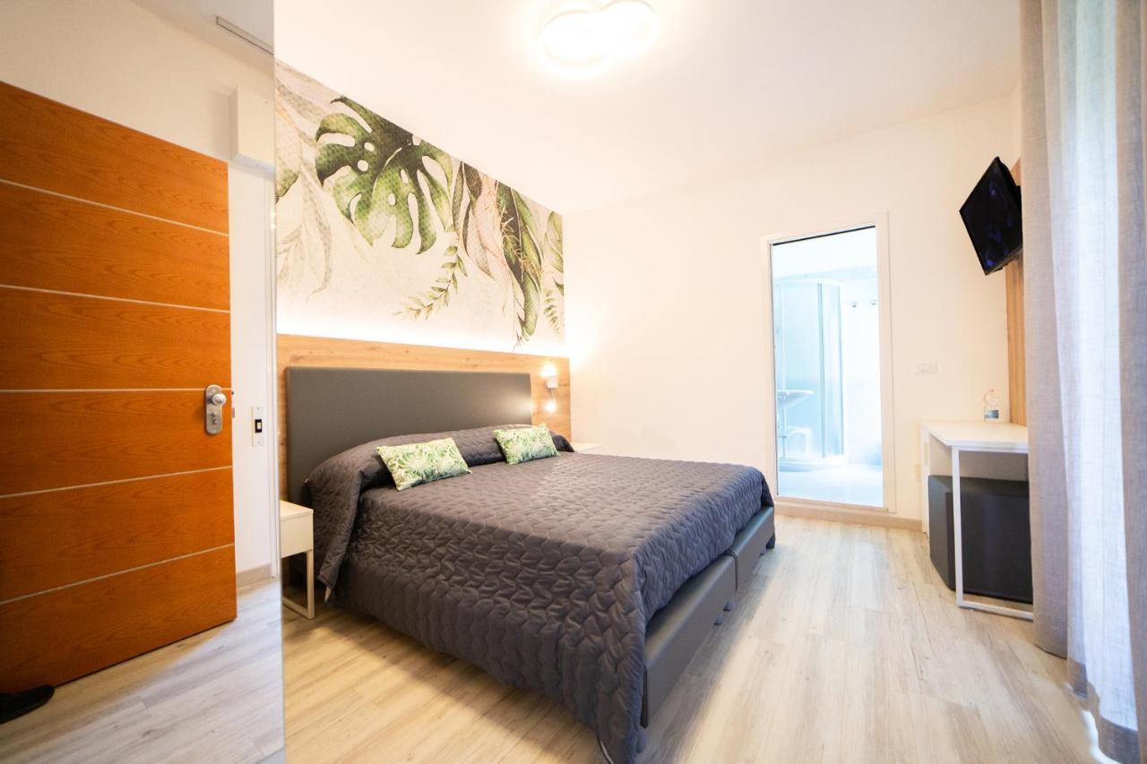 Hotel All'Orologio 3 Stelle Superior Caorle Dış mekan fotoğraf