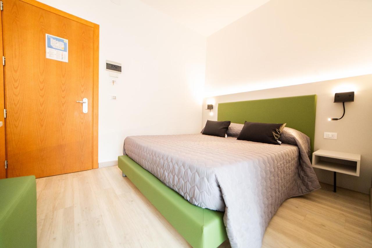 Hotel All'Orologio 3 Stelle Superior Caorle Dış mekan fotoğraf
