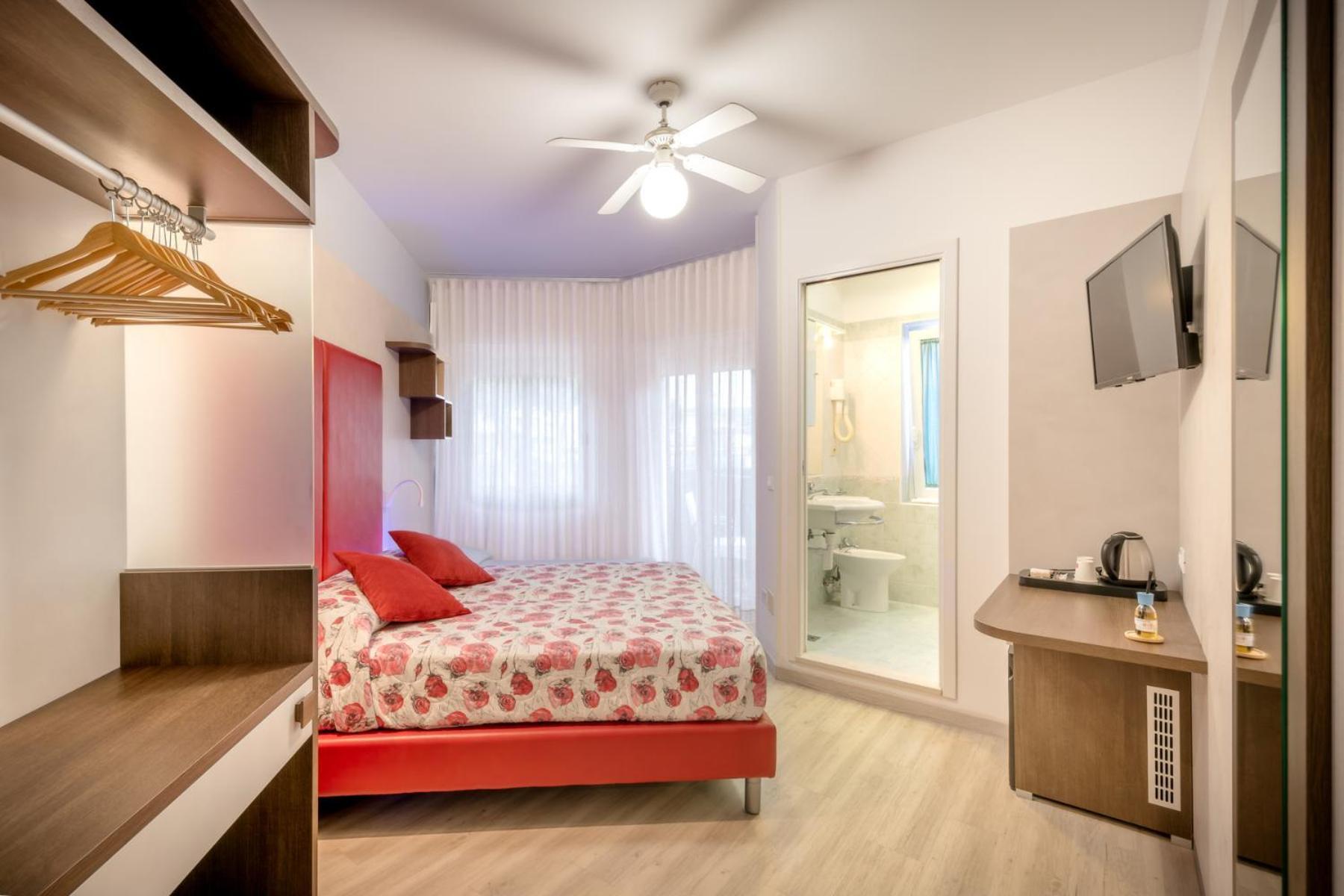 Hotel All'Orologio 3 Stelle Superior Caorle Dış mekan fotoğraf