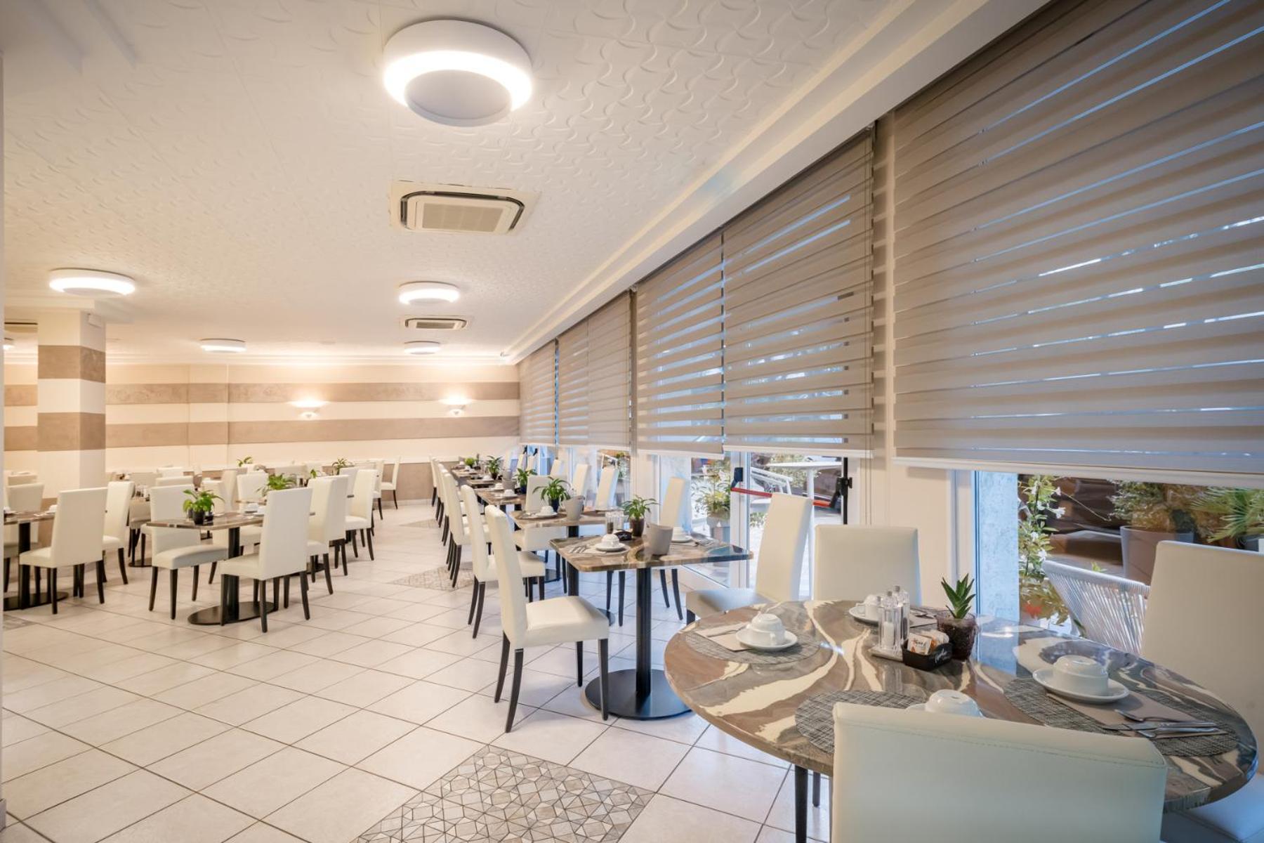 Hotel All'Orologio 3 Stelle Superior Caorle Dış mekan fotoğraf