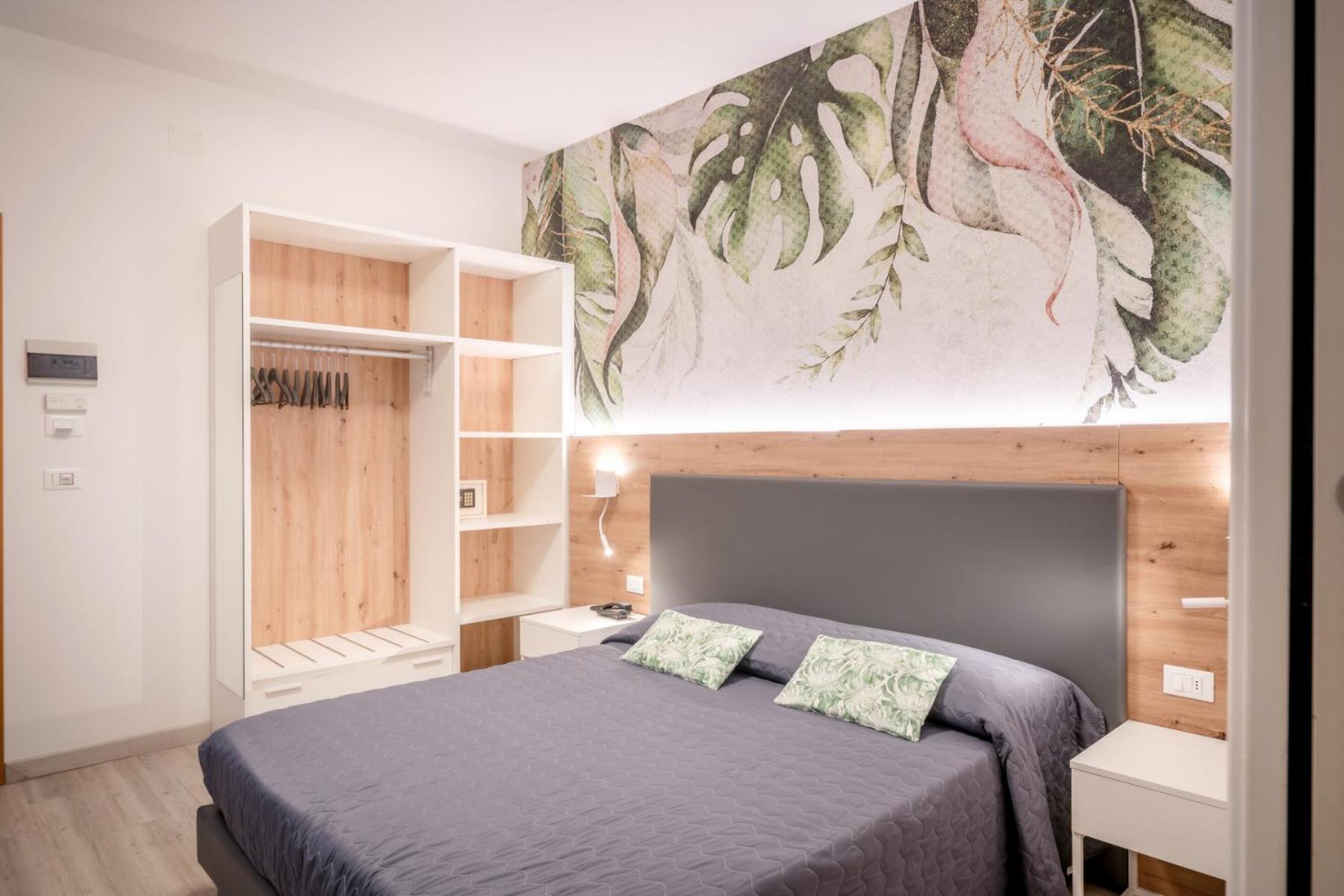 Hotel All'Orologio 3 Stelle Superior Caorle Dış mekan fotoğraf