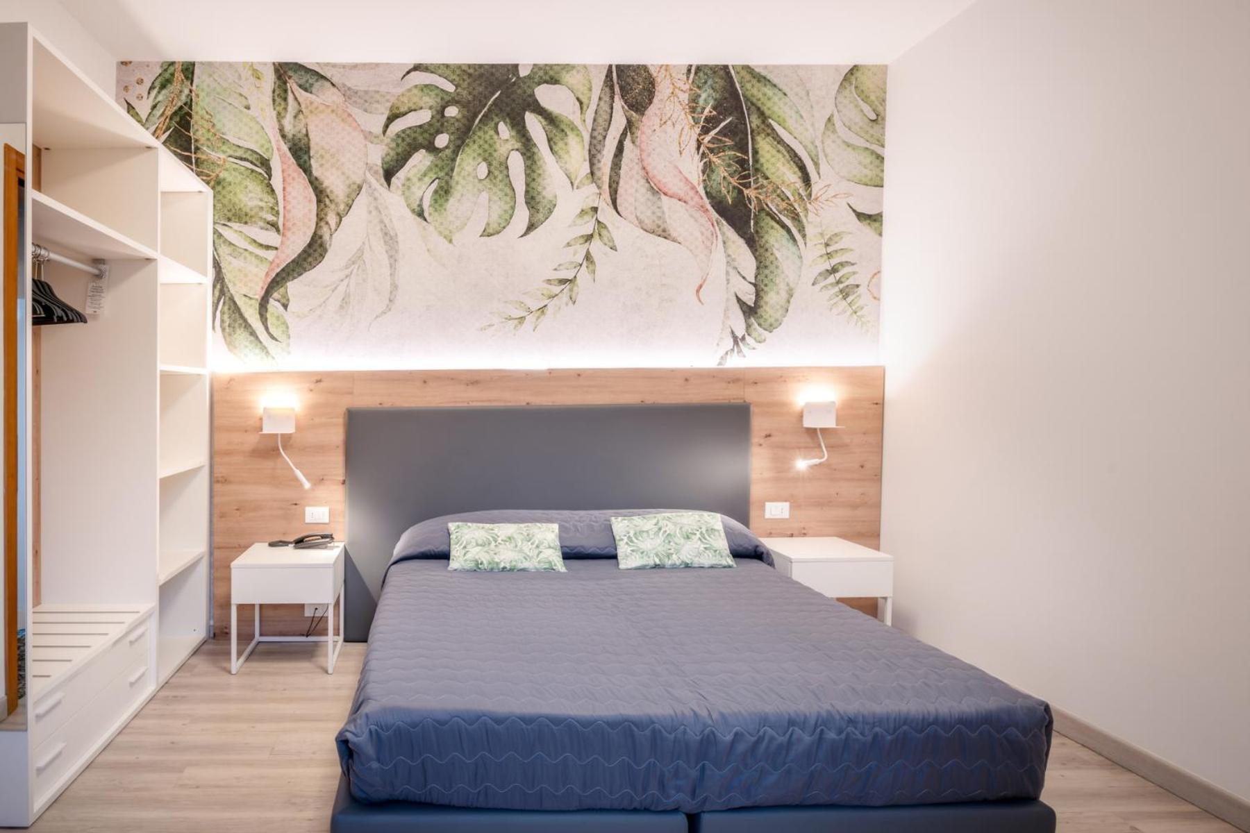 Hotel All'Orologio 3 Stelle Superior Caorle Dış mekan fotoğraf