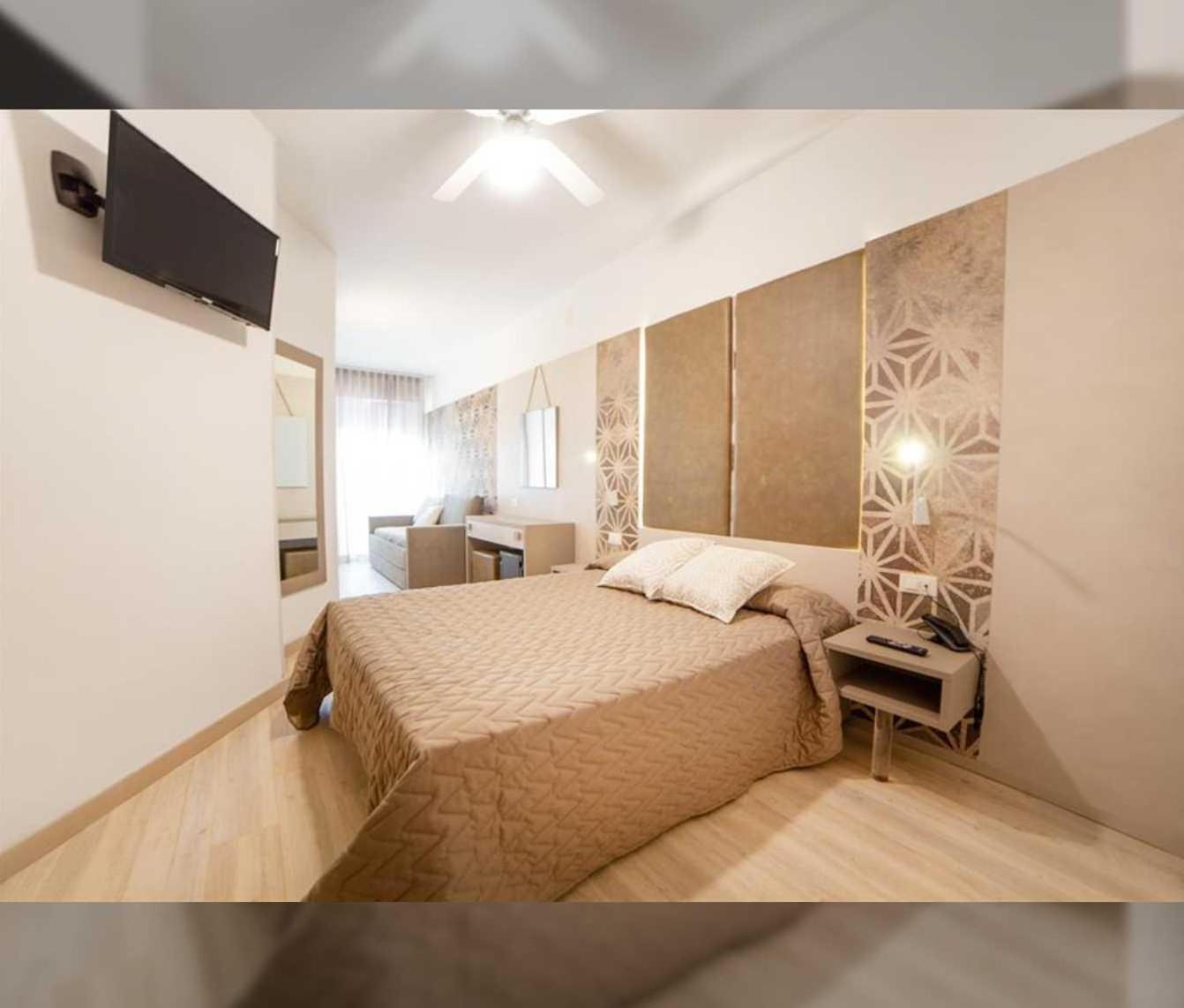 Hotel All'Orologio 3 Stelle Superior Caorle Dış mekan fotoğraf